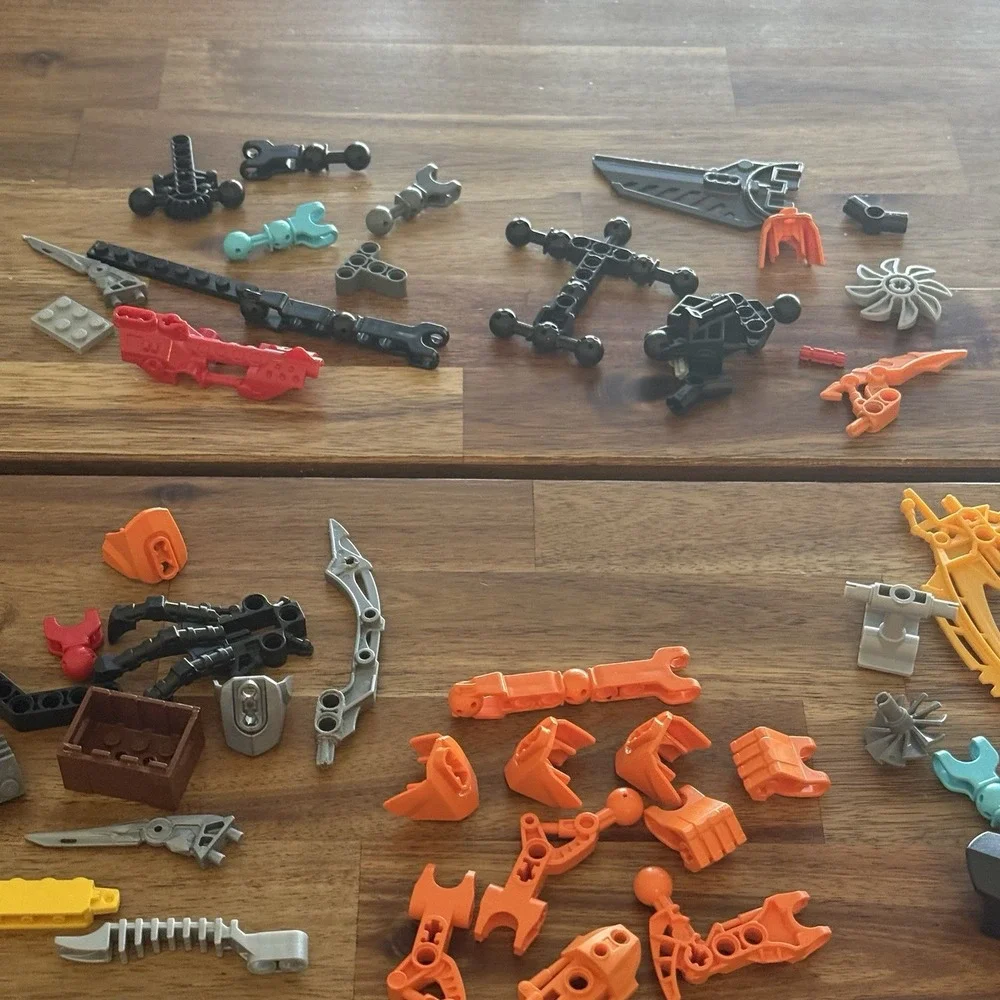 LEGO BIONICLE Hero Factory Bulk Lot of 200 Parts Pieces 1 LB SEE PICTURES AS IS!